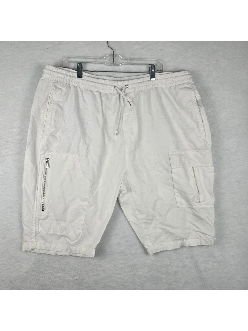 Sean John Men's White Linen Cotton Cargo Shorts Size 42 with Drawstring Waist